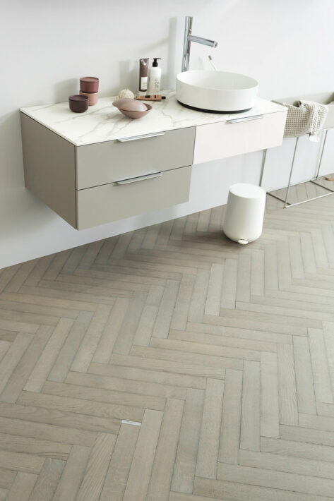 Bauwerk_Parquet_dans_la_salle_de_bains